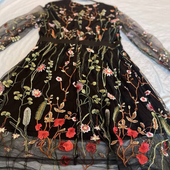 Black Mesh Floral Embroidered Dress - Long Sleeve Size Large - Picture 1 of 5